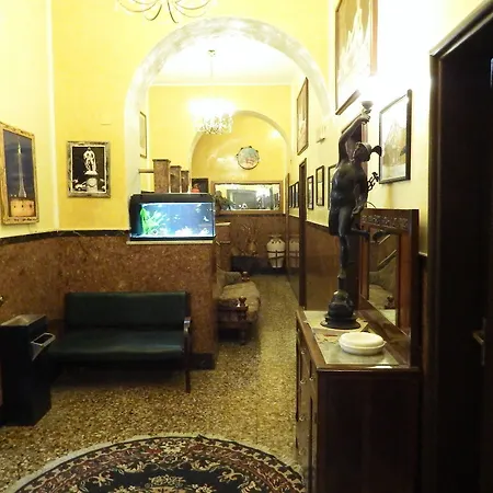 Hotel Touring 3*