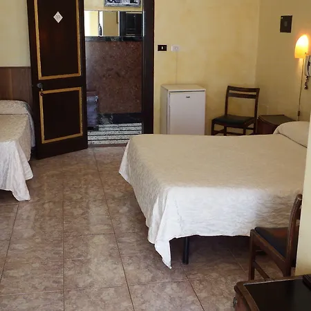 Hotell Touring Messina